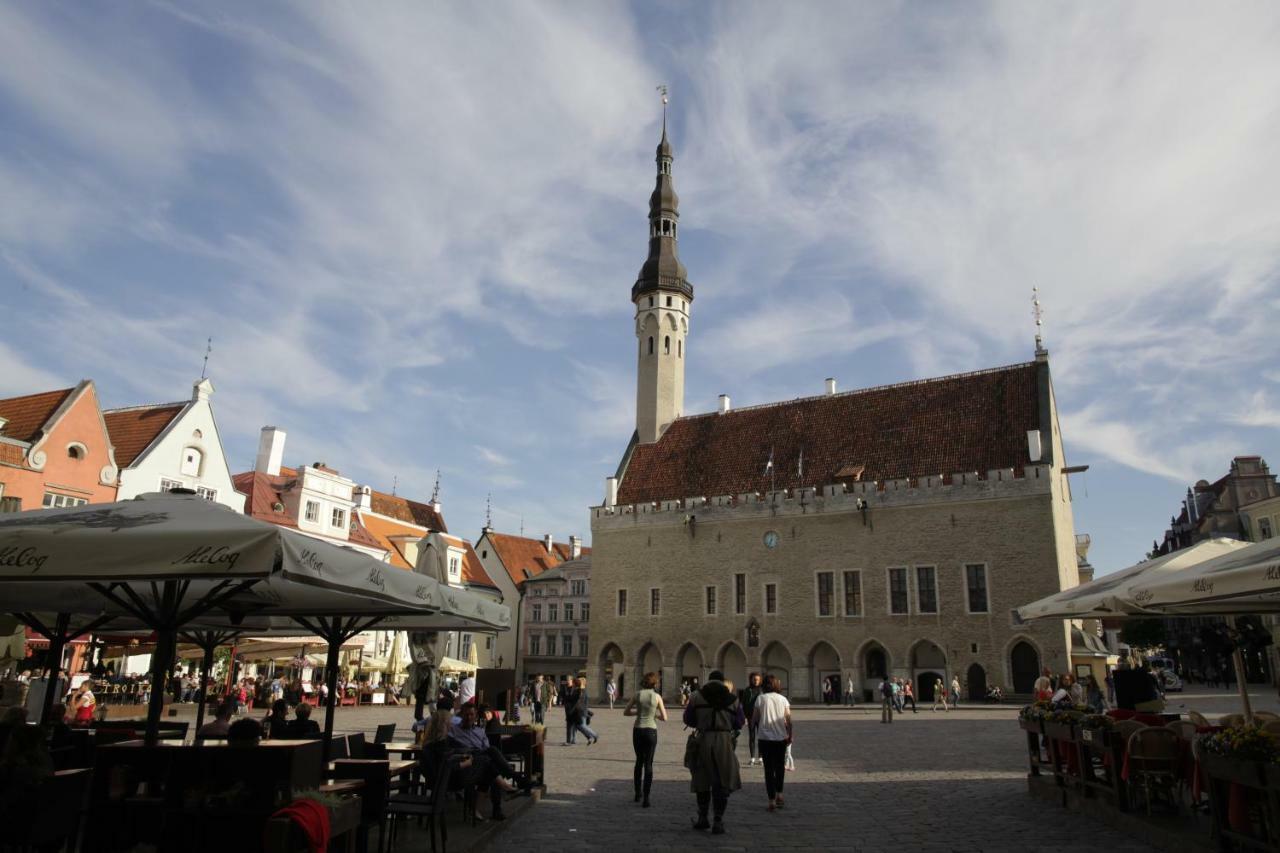 Airhome - Raekoja Plats Tallinn Exterior photo